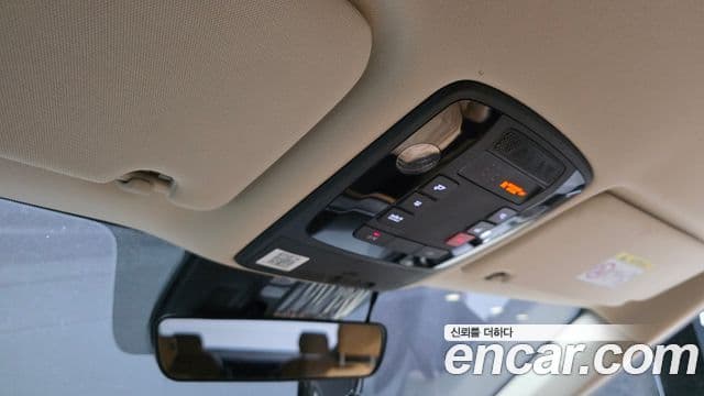 Kia Carnival 2022 — Фото 18/20
