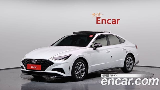Hyundai Sonata 2022 — Фото 1/20