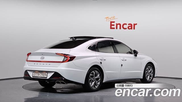 Hyundai Sonata 2022 — Фото 2/20