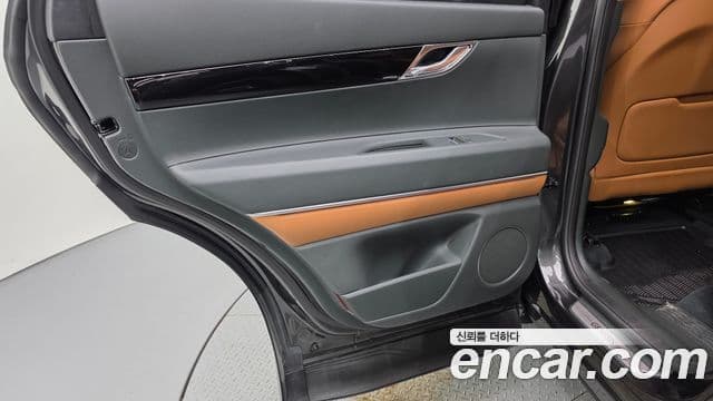Genesis GV80 2024 — Photo 20/33