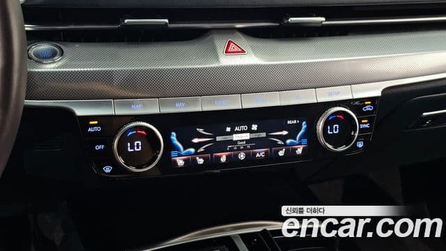 Genesis G80 2022 — Photo 17/34