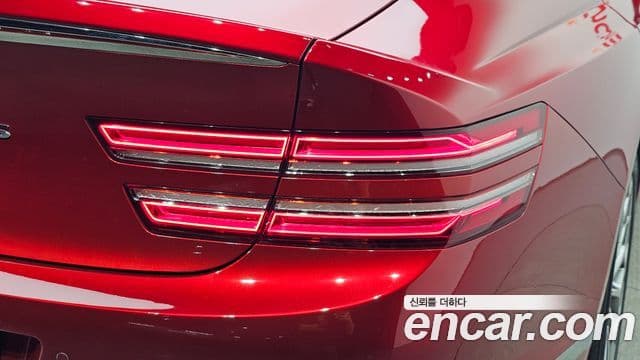 Genesis G80 2022 — Photo 27/34