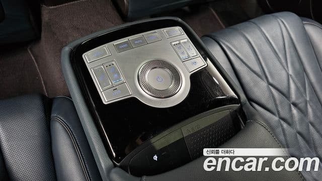 Genesis G80 2022 — Photo 33/34