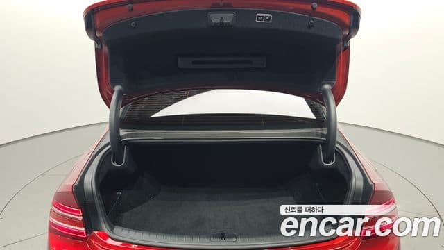 Genesis G80 2022 — Photo 13/34