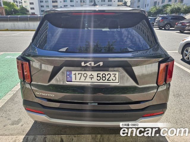 Kia Sorento 2024 — ფოტო 3/16