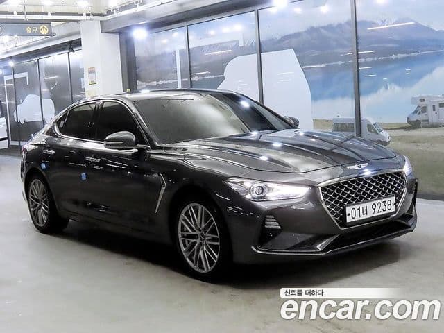 Genesis G70 2019 — Photo 4/20