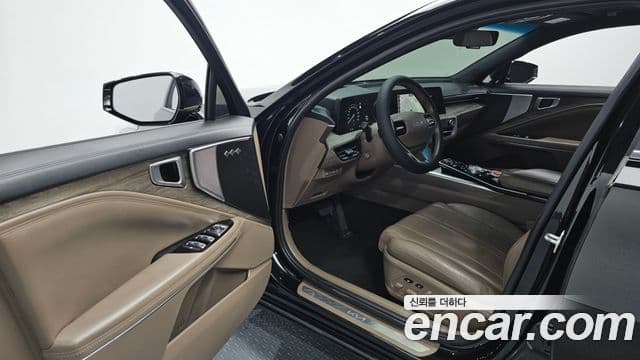 Kia K8 2022 — Şəkil 10/20