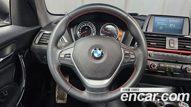 BMW 1 Series 2019 — Şəkil 13/20