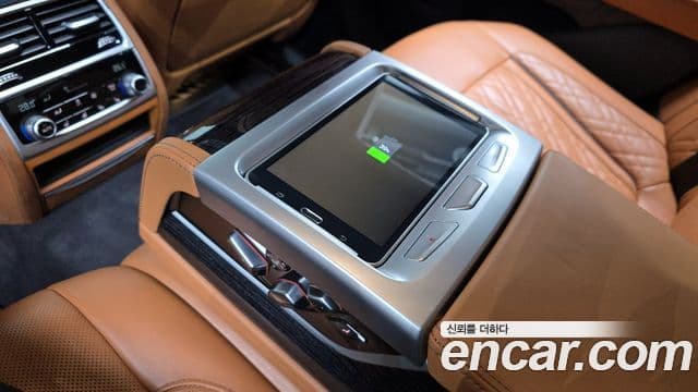 BMW 7 Series 2021 — Şəkil 16/20