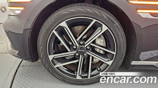 Genesis Electrified G80 2024 — ფოტო 5/20