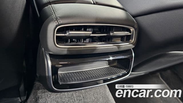 Genesis Electrified G80 2024 — ფოტო 18/20