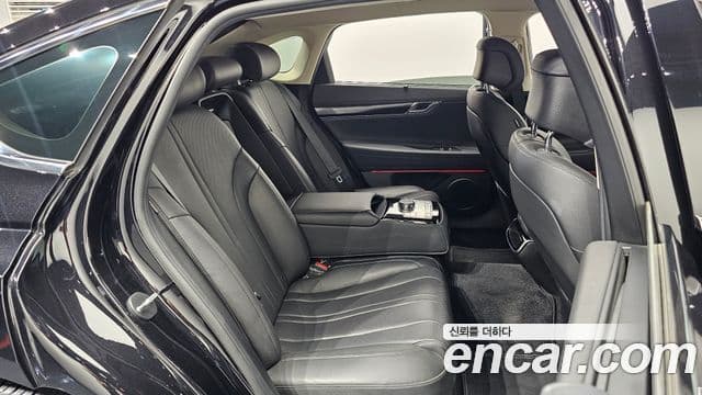 Genesis G80 2024 — Photo 19/31