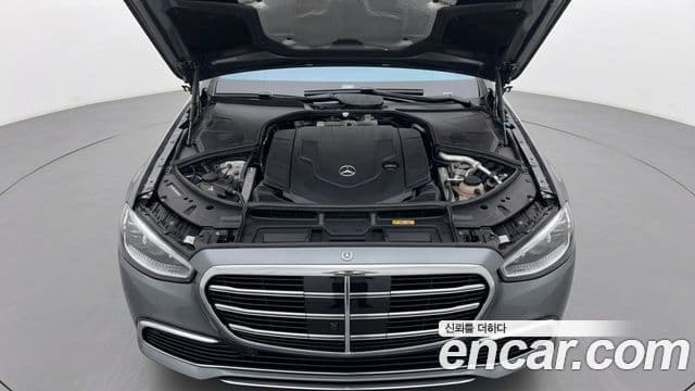 Mercedes-Benz S-Class 2025 — ფოტო 6/12