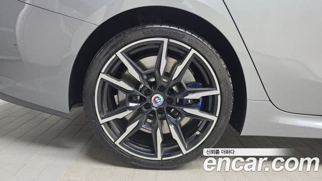 BMW 8 Series 2023 — Şəkil 5/20