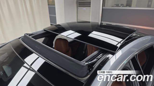 BMW 8 Series 2023 — Şəkil 16/20