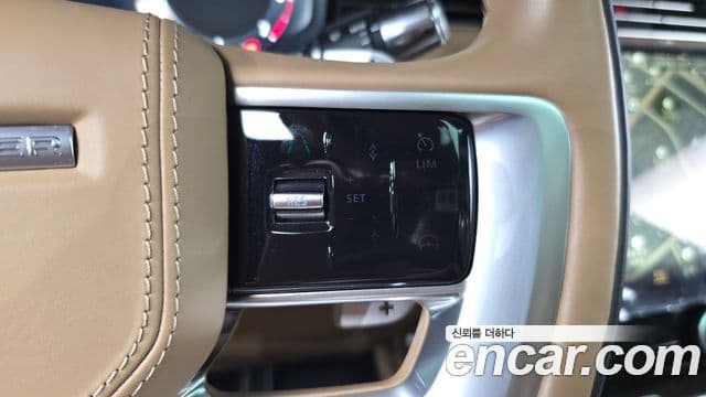 Land Rover Range Rover 2022 — Photo 18/42