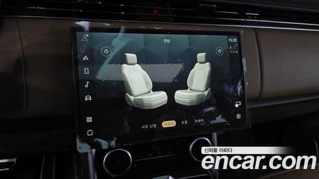 Land Rover Range Rover 2022 — Photo 32/42