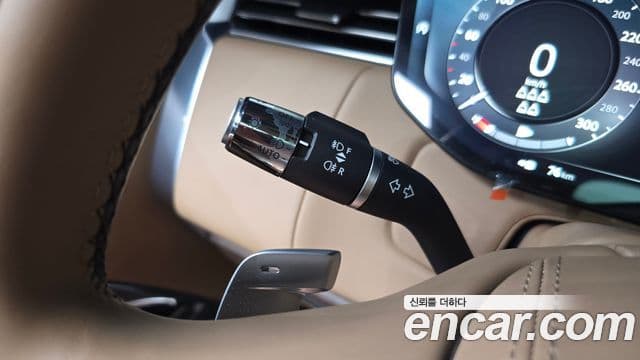 Land Rover Range Rover 2022 — Photo 7/42
