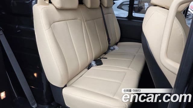 Hyundai Staria 2024 — Фото 11/20