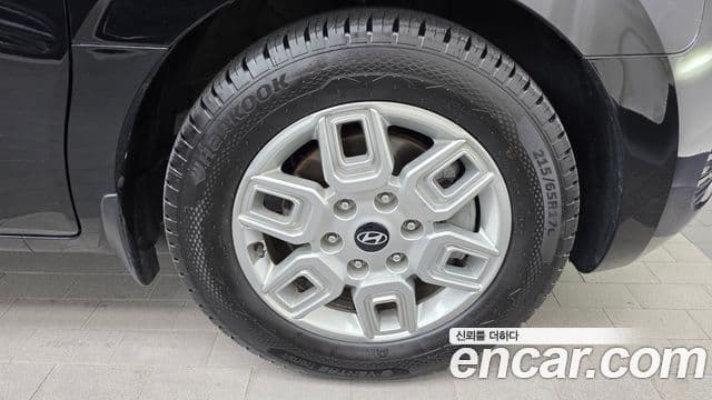 Hyundai Staria 2024 — Photo 15/32