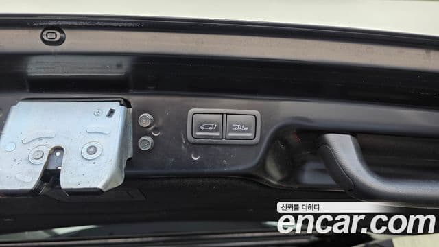 Hyundai Staria 2024 — Photo 32/32