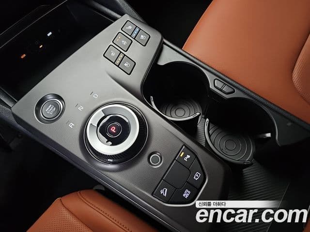 Kia Sportage 2025 — ფოტო 8/20