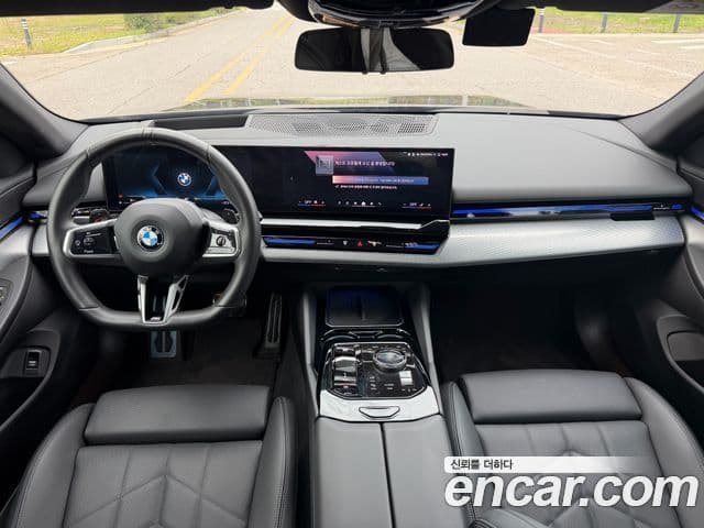 BMW 5 Series 2024 — ფოტო 6/20