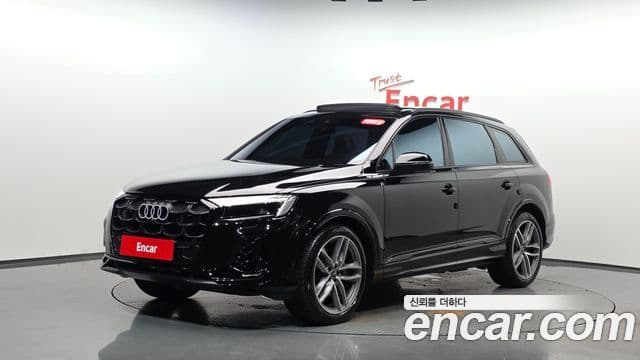 Audi Q7 2025 — Photo 5/37