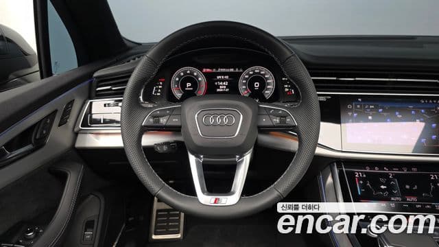 Audi Q7 2025 — Photo 30/37