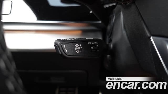 Audi Q7 2025 — Photo 3/37