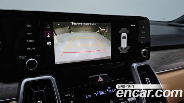 Kia Sorento 2022 — Şəkil 15/20