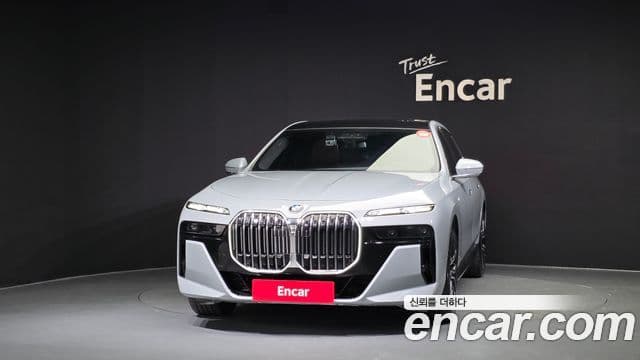 BMW 7 Series 2023 — Şəkil 3/20