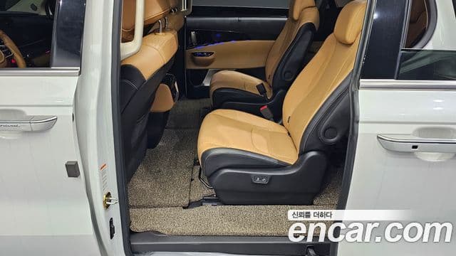 Kia Carnival 2020 — Şəkil 12/20