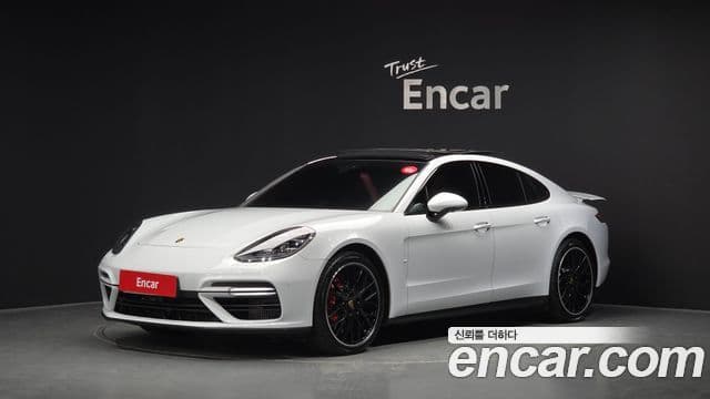 Porsche Panamera 2018 — Фото 9/20