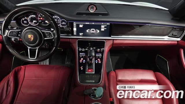 Porsche Panamera 2018 — Фото 10/20