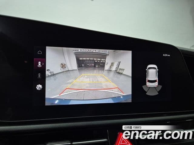 Kia Niro 2022 — ფოტო 14/20
