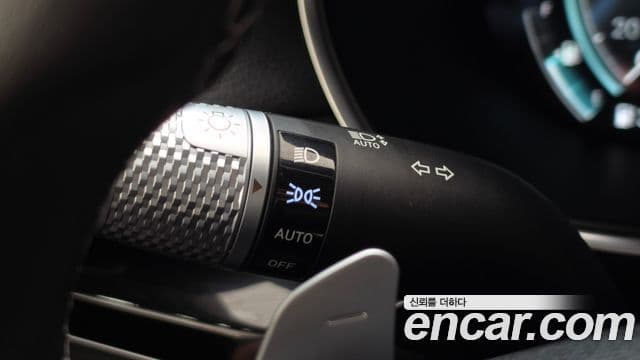 Genesis G80 2023 — ფოტო 31/33
