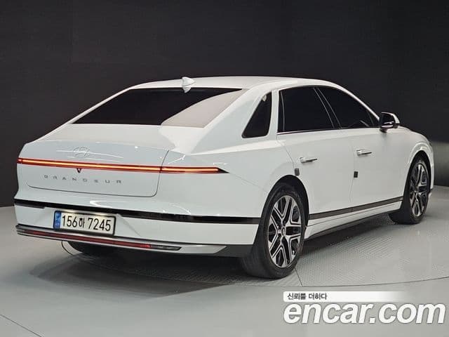 Hyundai Grandeur 2023 — Şəkil 2/20