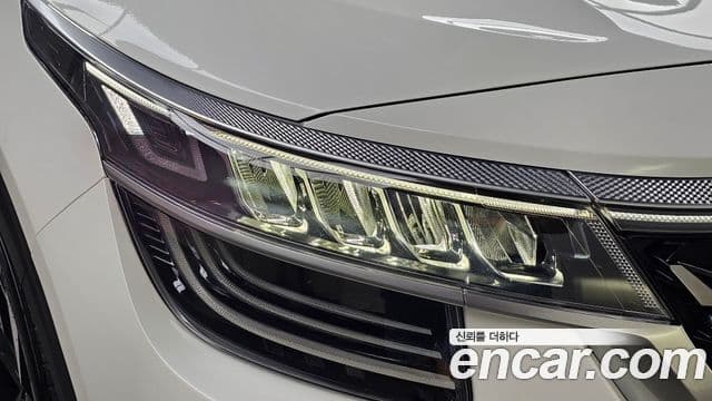Kia Seltos 2022 — Şəkil 16/38