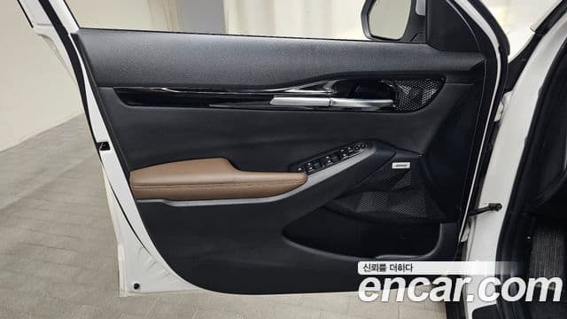 Kia Seltos 2022 — Şəkil 33/38