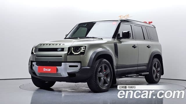 Land Rover Defender 2022 — Фото 1/20