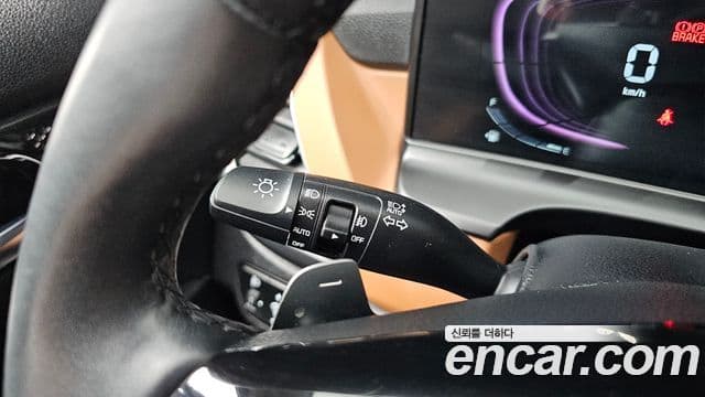 Kia Seltos 2024 — Şəkil 17/20