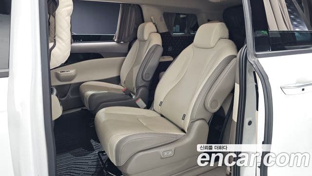 Kia Carnival 2025 — ფოტო 12/34