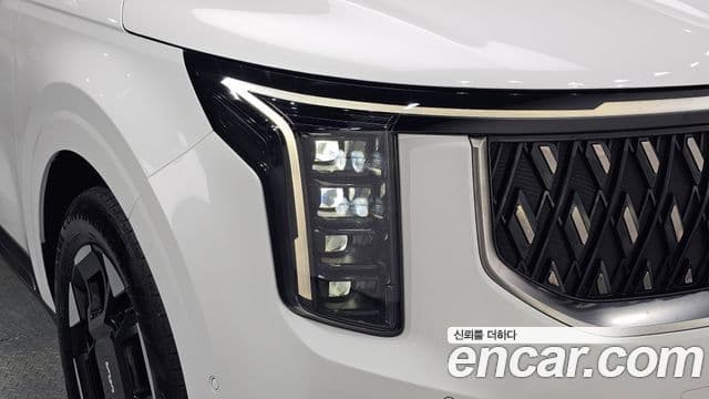 Kia Carnival 2025 — ფოტო 9/34