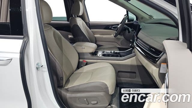 Kia Carnival 2025 — ფოტო 30/34