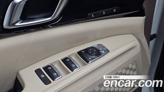 Kia Carnival 2025 — ფოტო 16/34