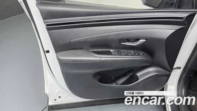 Hyundai Tucson Hybrid 2022 — Photo 6/31