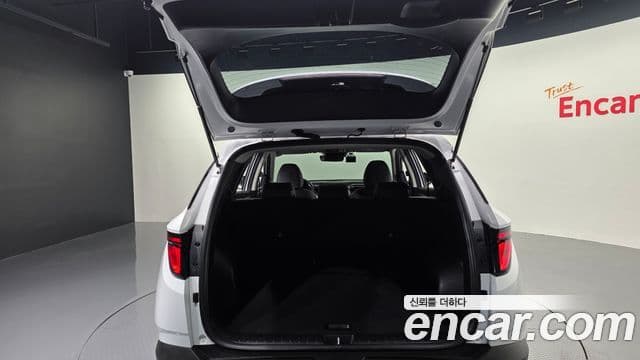 Hyundai Tucson Hybrid 2022 — Photo 19/31