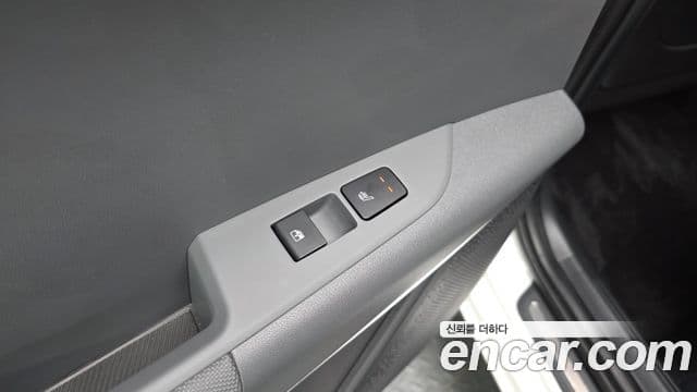 Kia Niro 2024 — Фото 19/20