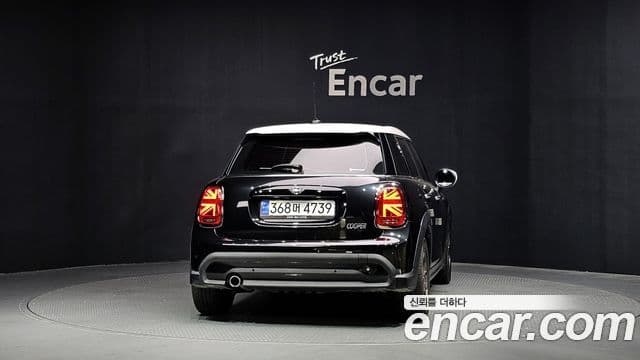 Mini Cooper 2022 — Photo 9/20